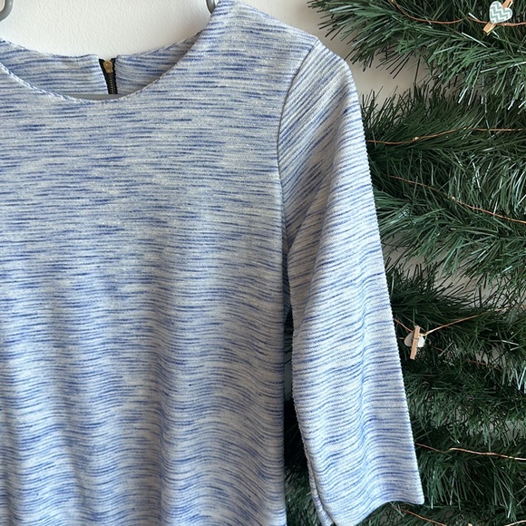 Mid sleeve blue and white dress - size small - Picture 2 of 4